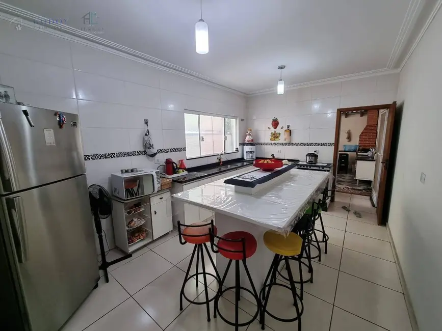 Foto 4 de Sobrado com 3 quartos à venda, 111m2 em Residencial Campo Belo, Pindamonhangaba - SP