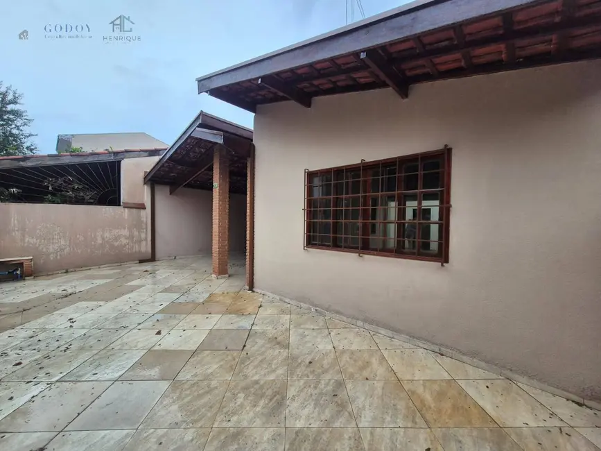 Foto 4 de Casa com 5 quartos à venda, 210m2 em São Benedito, Pindamonhangaba - SP