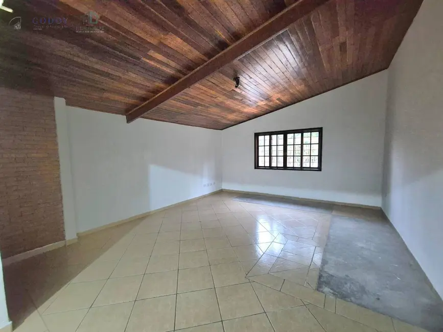 Foto 9 de Casa com 5 quartos à venda, 210m2 em São Benedito, Pindamonhangaba - SP