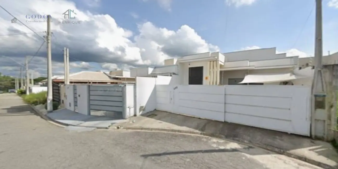 Foto 1 de Casa com 3 quartos à venda, 88m2 em Pindamonhangaba - SP