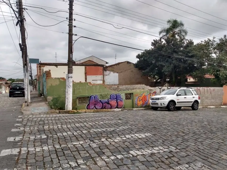Foto 1 de Terreno / Lote à venda, 498m2 em Pindamonhangaba - SP