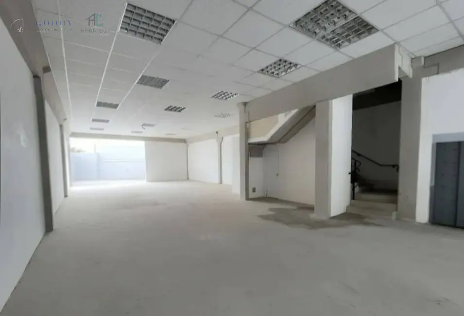 Armazém / Galpão para alugar, 270m2 em Jardim das Nações, Taubate - SP - imagem 3 Foto 3 de Armazém / Galpão para alugar, 270m2 em Jardim das Nações, Taubate - SP