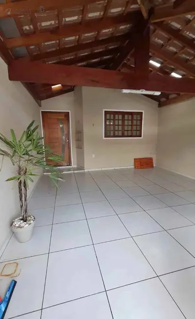 Foto 1 de Casa com 2 quartos à venda, 125m2 em Comercial e Residencial Jardim Mariana, Pindamonhangaba - SP