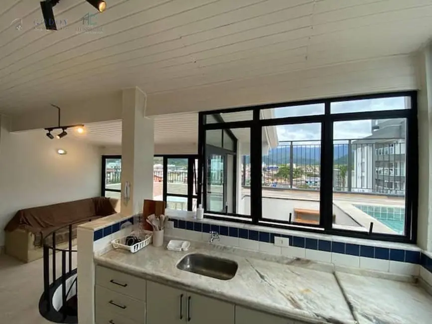 Cobertura com 3 quartos à venda, 169m2 em Ubatuba - SP - imagem 8 Foto 8 de Cobertura com 3 quartos à venda, 169m2 em Ubatuba - SP