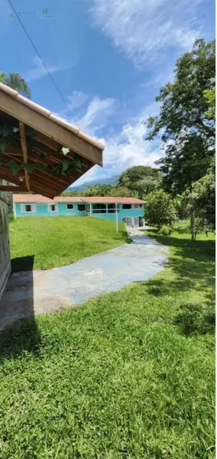 Chácara com 6 quartos à venda, 430m2 em Piracuama, Pindamonhangaba - SP - imagem 2 Foto 2 de Chácara com 6 quartos à venda, 430m2 em Piracuama, Pindamonhangaba - SP