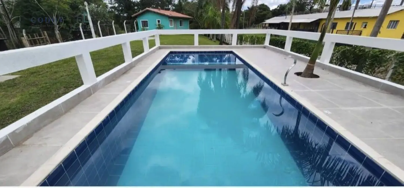 Chácara com 6 quartos à venda, 430m2 em Piracuama, Pindamonhangaba - SP - imagem 3 Foto 3 de Chácara com 6 quartos à venda, 430m2 em Piracuama, Pindamonhangaba - SP