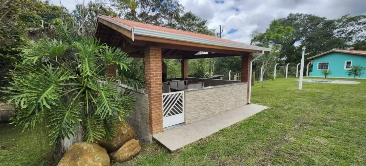 Chácara com 6 quartos à venda, 430m2 em Piracuama, Pindamonhangaba - SP - imagem 5 Foto 5 de Chácara com 6 quartos à venda, 430m2 em Piracuama, Pindamonhangaba - SP