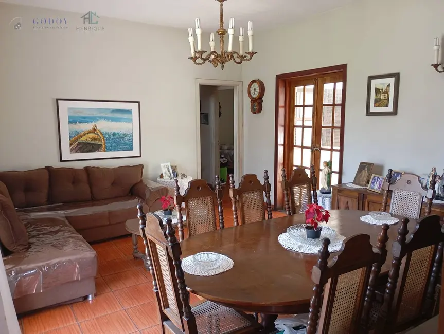 Foto 1 de Casa com 3 quartos à venda, 500m2 em Pindamonhangaba - SP