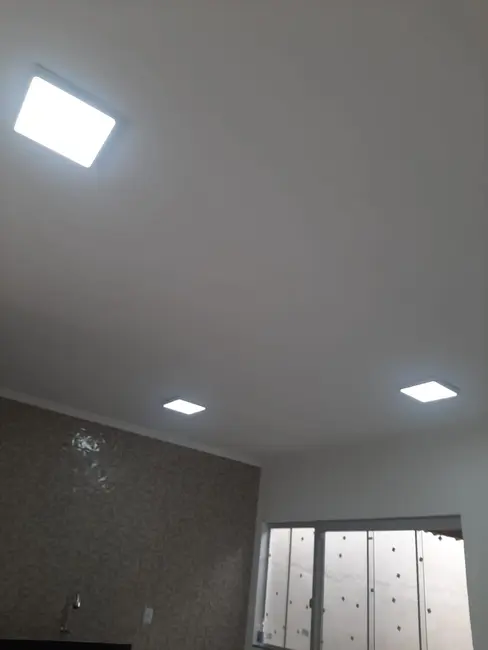 Foto 2 de Casa com 2 quartos à venda, 125m2 em Residencial e Comercial Portal dos Eucaliptos, Pindamonhangaba - SP