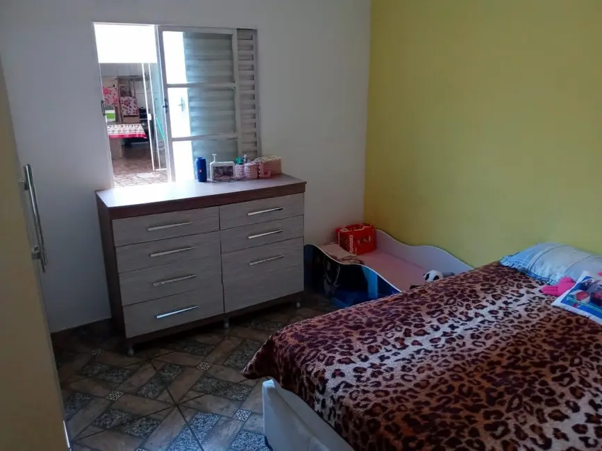 Foto 6 de Casa com 2 quartos à venda, 75m2 em Jardim Santa Tereza, Taubate - SP