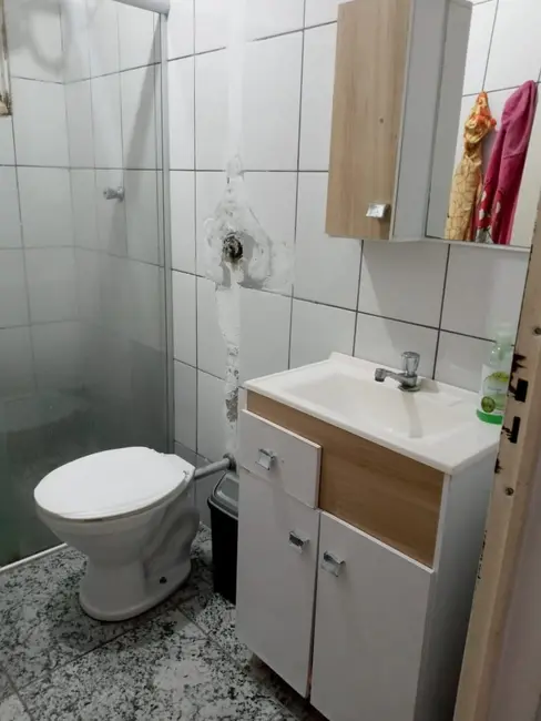 Foto 2 de Casa com 2 quartos à venda, 75m2 em Jardim Santa Tereza, Taubate - SP