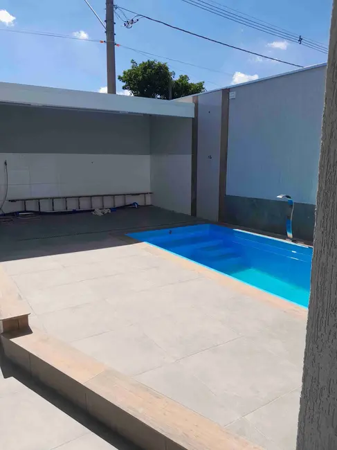 Foto 2 de Casa com 3 quartos à venda, 109m2 em Pindamonhangaba - SP