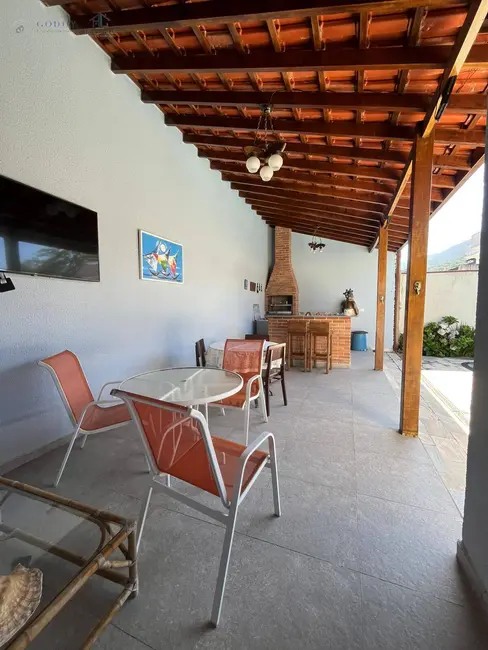 Foto 5 de Casa de Condomínio com 3 quartos à venda, 180m2 em Ubatuba - SP