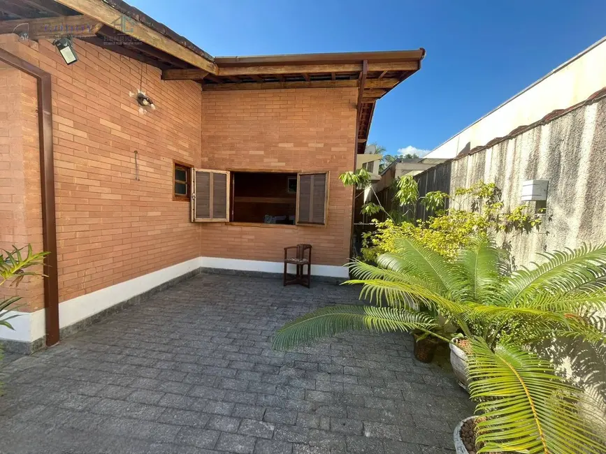 Foto 9 de Casa de Condomínio com 3 quartos à venda, 180m2 em Ubatuba - SP