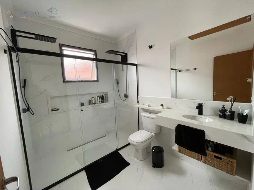 Foto 7 de Casa de Condomínio com 4 quartos à venda, 310m2 em Ubatuba - SP