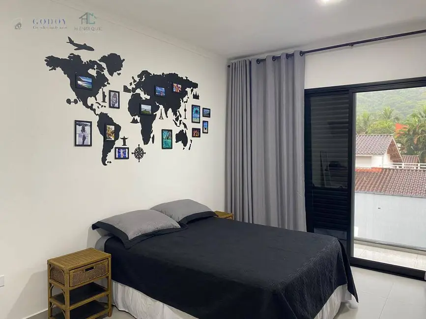 Foto 9 de Casa de Condomínio com 4 quartos à venda, 310m2 em Ubatuba - SP