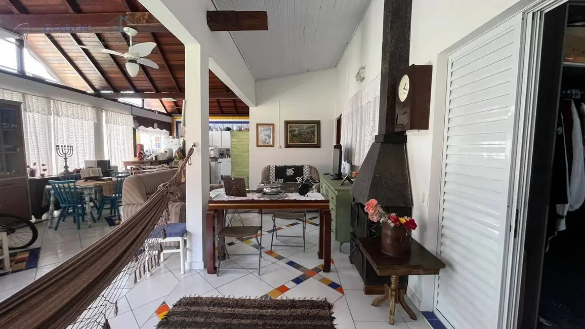 Foto 6 de Casa com 3 quartos à venda, 148m2 em Bertioga - SP