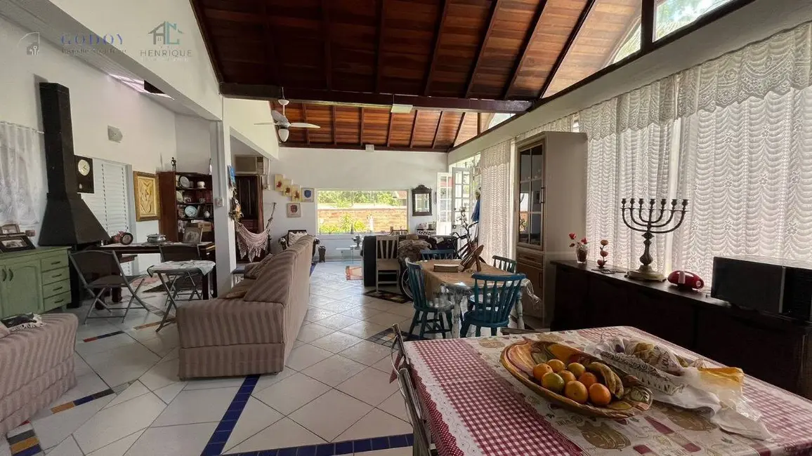 Foto 3 de Casa com 3 quartos à venda, 148m2 em Bertioga - SP