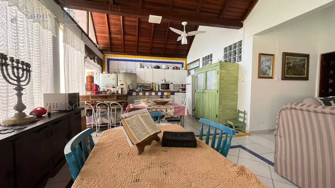 Foto 2 de Casa com 3 quartos à venda, 148m2 em Bertioga - SP