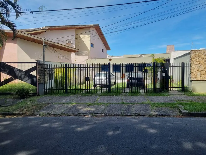 Foto 1 de Casa com 8 quartos à venda, 327m2 em Jardim das Nações, Taubate - SP