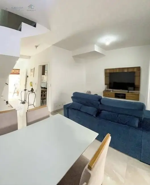 Foto 3 de Sobrado com 3 quartos à venda, 86m2 em Loteamento Industrial Água Preta, Pindamonhangaba - SP