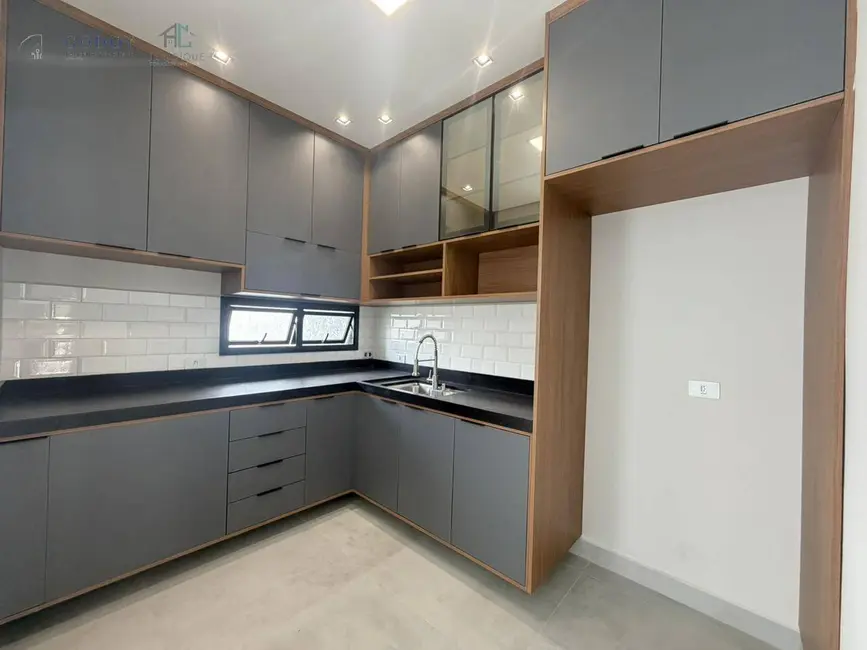 Foto 1 de Casa de Condomínio com 3 quartos à venda, 148m2 em Morada dos Nobres, Taubate - SP