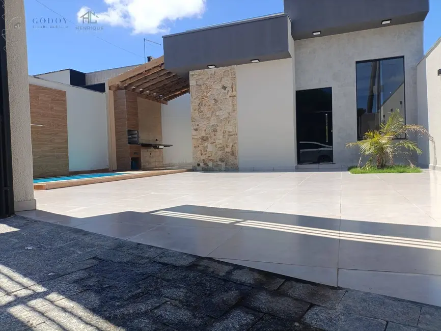 Foto 1 de Casa com 3 quartos à venda, 180m2 em Pindamonhangaba - SP