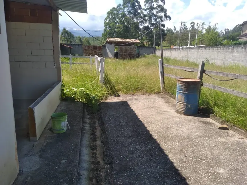 Foto 2 de Chácara com 1 quarto à venda, 60m2 em Ribeirão Grande, Pindamonhangaba - SP