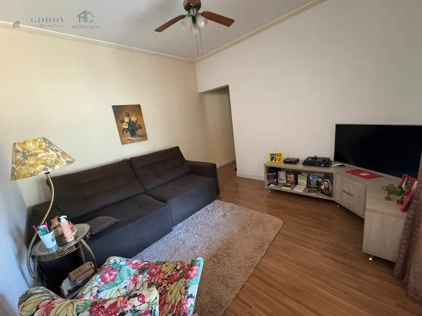 Foto 8 de Casa com 2 quartos à venda, 250m2 em Conjunto Residencial Araretama, Pindamonhangaba - SP