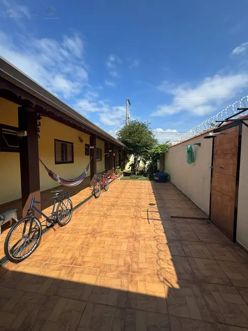 Foto 1 de Casa com 2 quartos à venda, 250m2 em Conjunto Residencial Araretama, Pindamonhangaba - SP