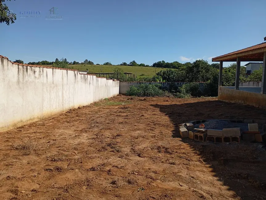 Foto 1 de Casa com 2 quartos à venda, 1000m2 em Parque Shangri-lá, Pindamonhangaba - SP