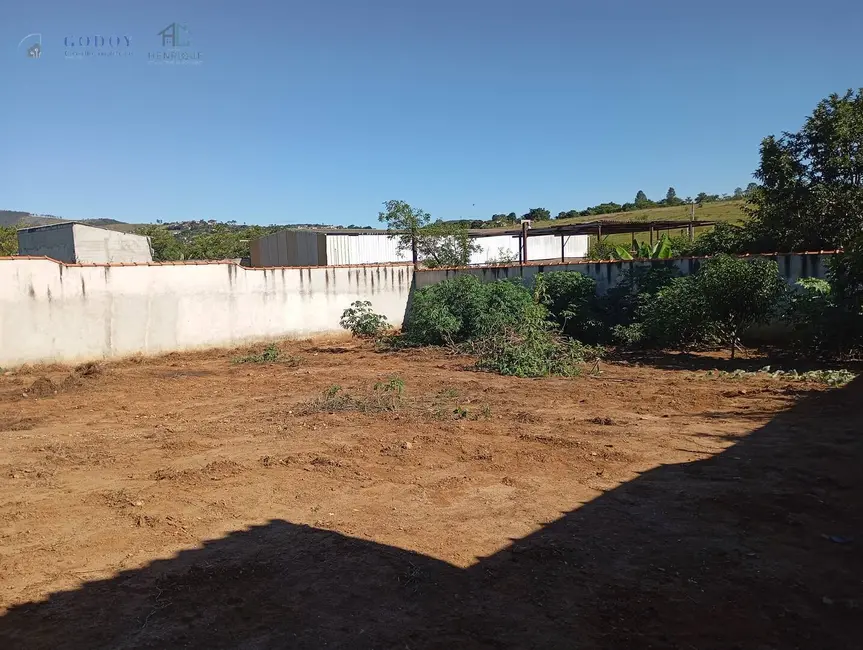 Foto 7 de Casa com 2 quartos à venda, 1000m2 em Parque Shangri-lá, Pindamonhangaba - SP