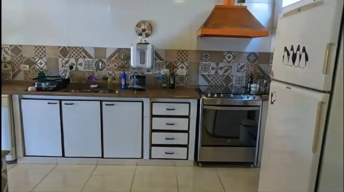Foto 4 de Casa com 4 quartos à venda, 460m2 em Praia das Palmeiras, Caraguatatuba - SP