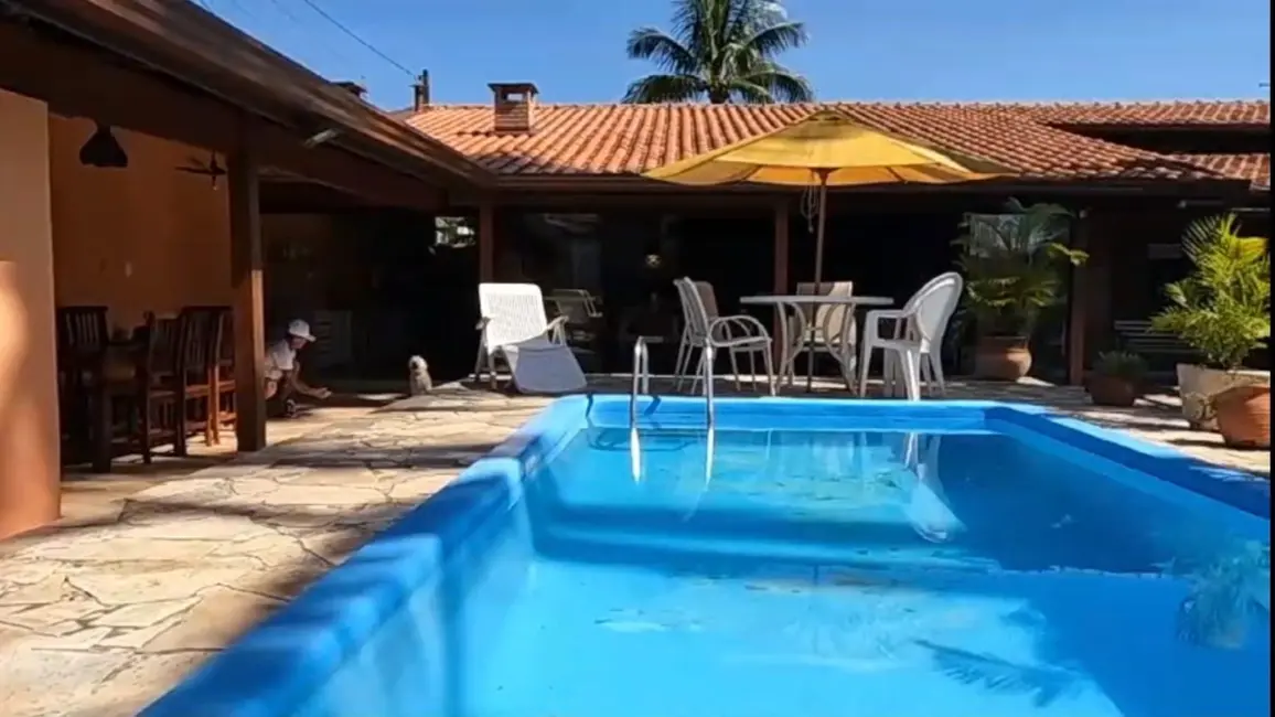 Foto 1 de Casa com 4 quartos à venda, 460m2 em Praia das Palmeiras, Caraguatatuba - SP