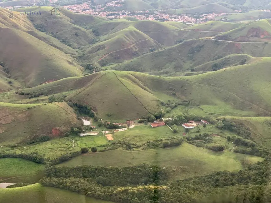 Foto 4 de Fazenda / Haras com 28 quartos à venda, 55m2 em Centro, Piquete - SP
