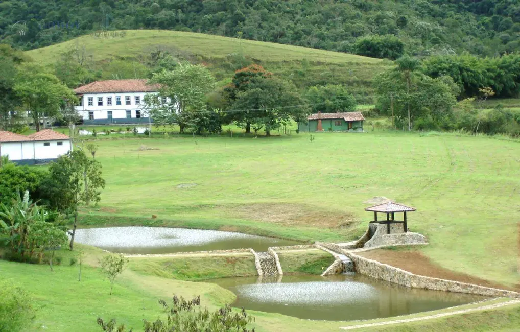 Foto 2 de Fazenda / Haras com 28 quartos à venda, 55m2 em Centro, Piquete - SP
