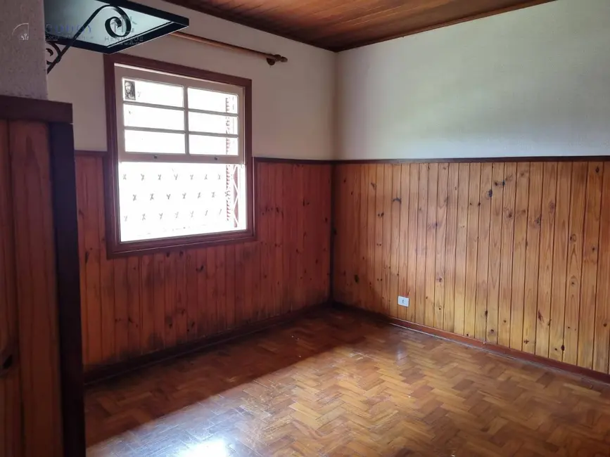 Foto 8 de Casa com 3 quartos à venda, 200m2 em Campos Do Jordao - SP