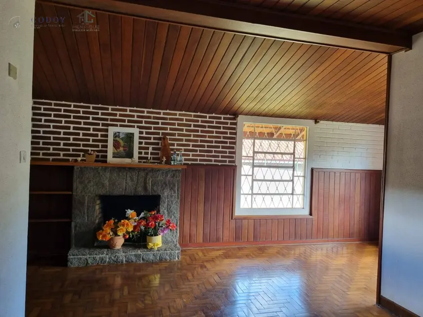 Foto 7 de Casa com 3 quartos à venda, 200m2 em Campos Do Jordao - SP