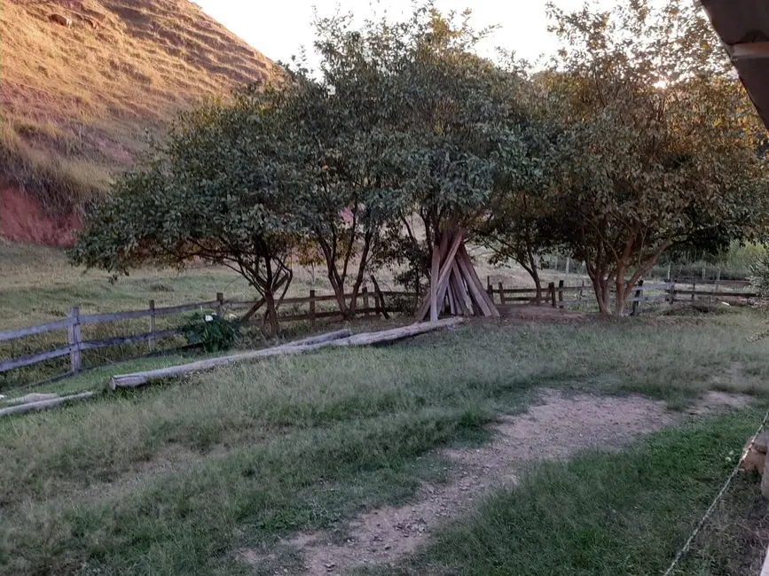 Sítio / Rancho com 3 quartos à venda, 36000m2 em Cunha - SP - imagem 5 Foto 5 de Sítio / Rancho com 3 quartos à venda, 36000m2 em Cunha - SP