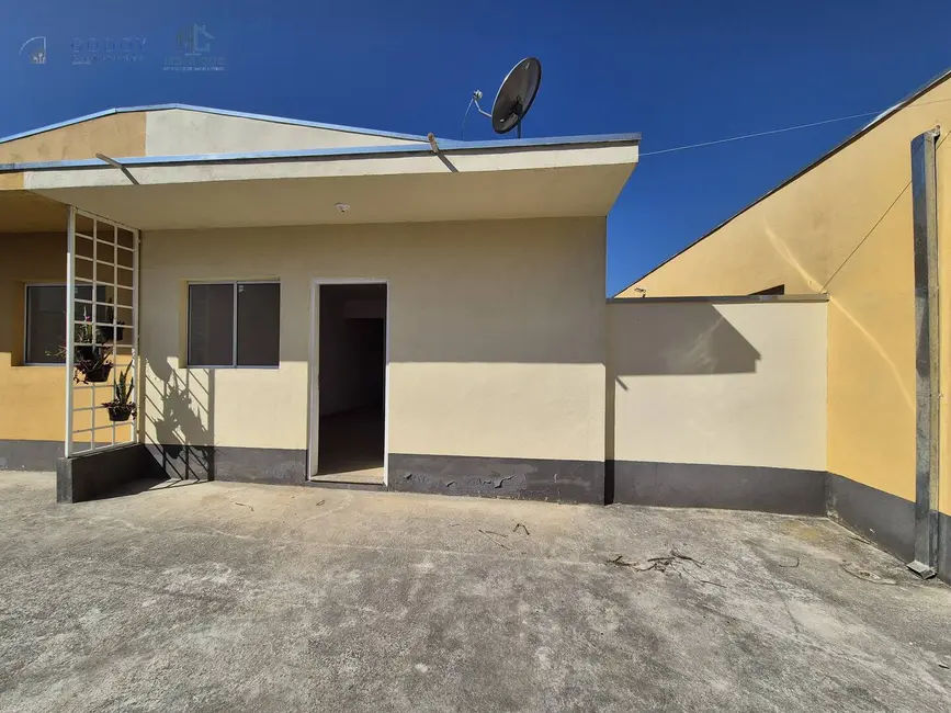 Foto 1 de Casa de Condomínio com 2 quartos para alugar, 80m2 em Jardim Boa Vista, Pindamonhangaba - SP