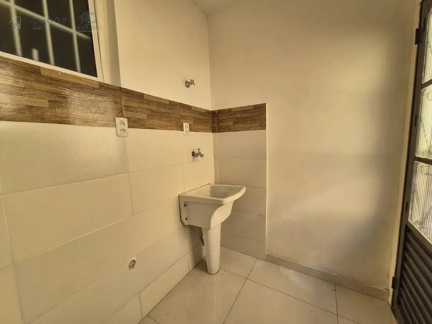 Foto 2 de Casa de Condomínio com 2 quartos para alugar, 80m2 em Jardim Boa Vista, Pindamonhangaba - SP