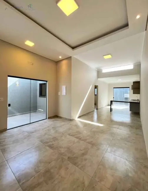 Foto 2 de Casa com 3 quartos à venda, 177m2 em Pindamonhangaba - SP
