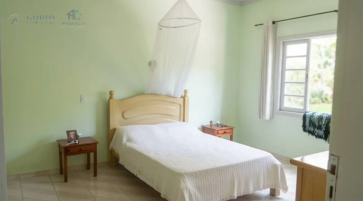 Foto 7 de Casa com 4 quartos à venda, 250m2 em Centro, Pindamonhangaba - SP