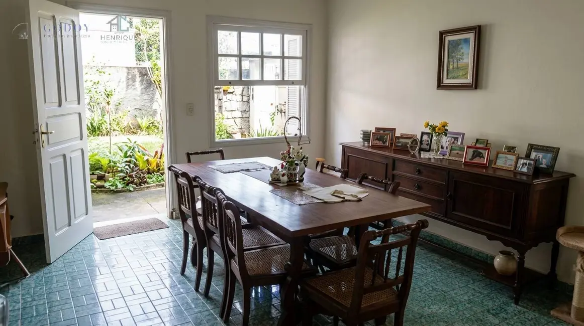 Foto 8 de Casa com 4 quartos à venda, 250m2 em Centro, Pindamonhangaba - SP