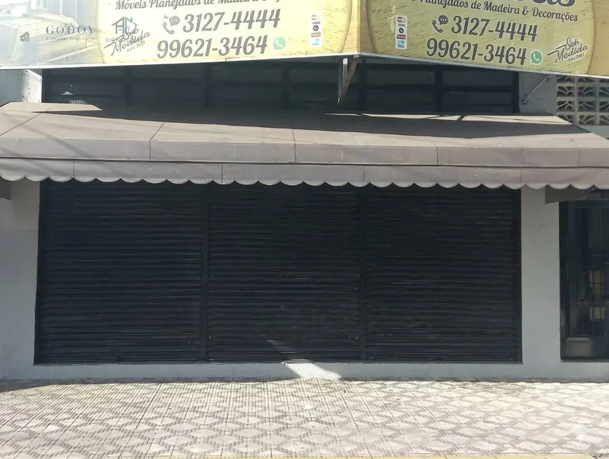 Sala Comercial para alugar, 332m2 em Centro, Guaratingueta - SP - imagem 1 Foto 1 de Sala Comercial para alugar, 332m2 em Centro, Guaratingueta - SP