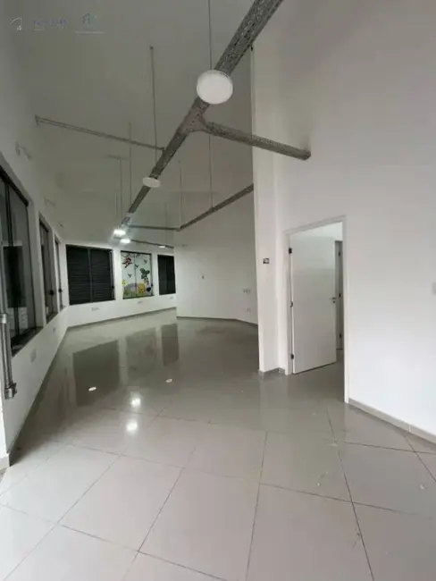 Foto 5 de Sala Comercial para alugar, 172m2 em Centro, Guaratingueta - SP