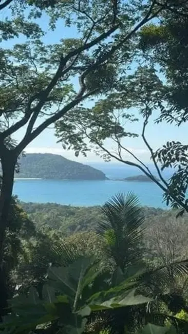 Sobrado com 4 quartos à venda, 180m2 em Ubatuba - SP - imagem 2 Foto 2 de Sobrado com 4 quartos à venda, 180m2 em Ubatuba - SP