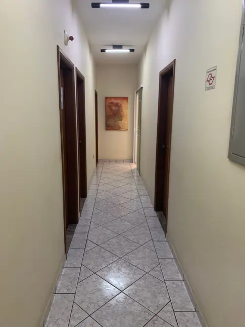 Foto 9 de Sala Comercial à venda e para alugar, 30m2 em São Benedito, Pindamonhangaba - SP