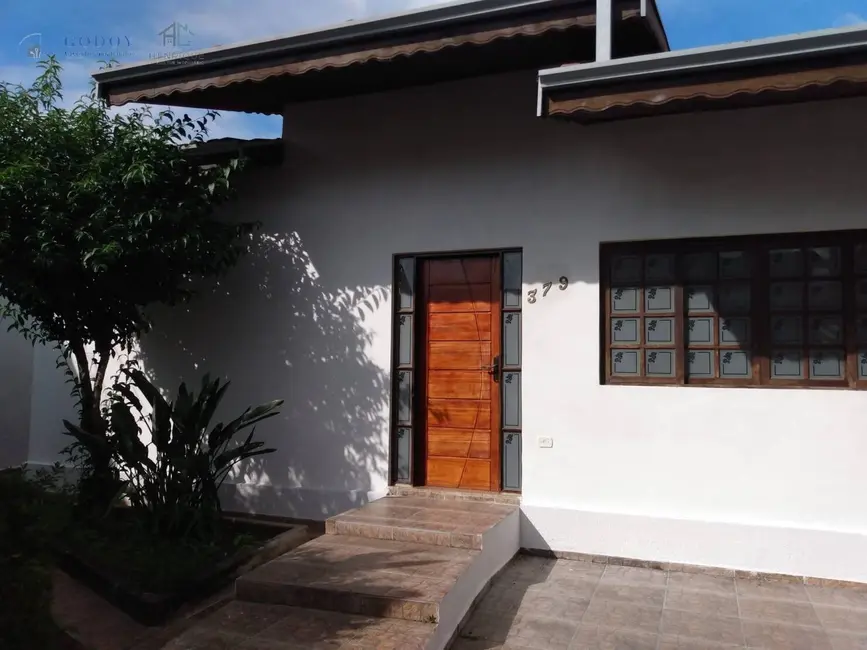 Foto 2 de Casa com 3 quartos para alugar, 312m2 em Jardim Residencial Doutor Lessa, Pindamonhangaba - SP