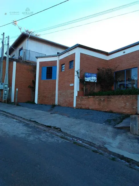 Casa com 3 quartos à venda, 101m2 em Cunha - SP - imagem 2 Foto 2 de Casa com 3 quartos à venda, 101m2 em Cunha - SP